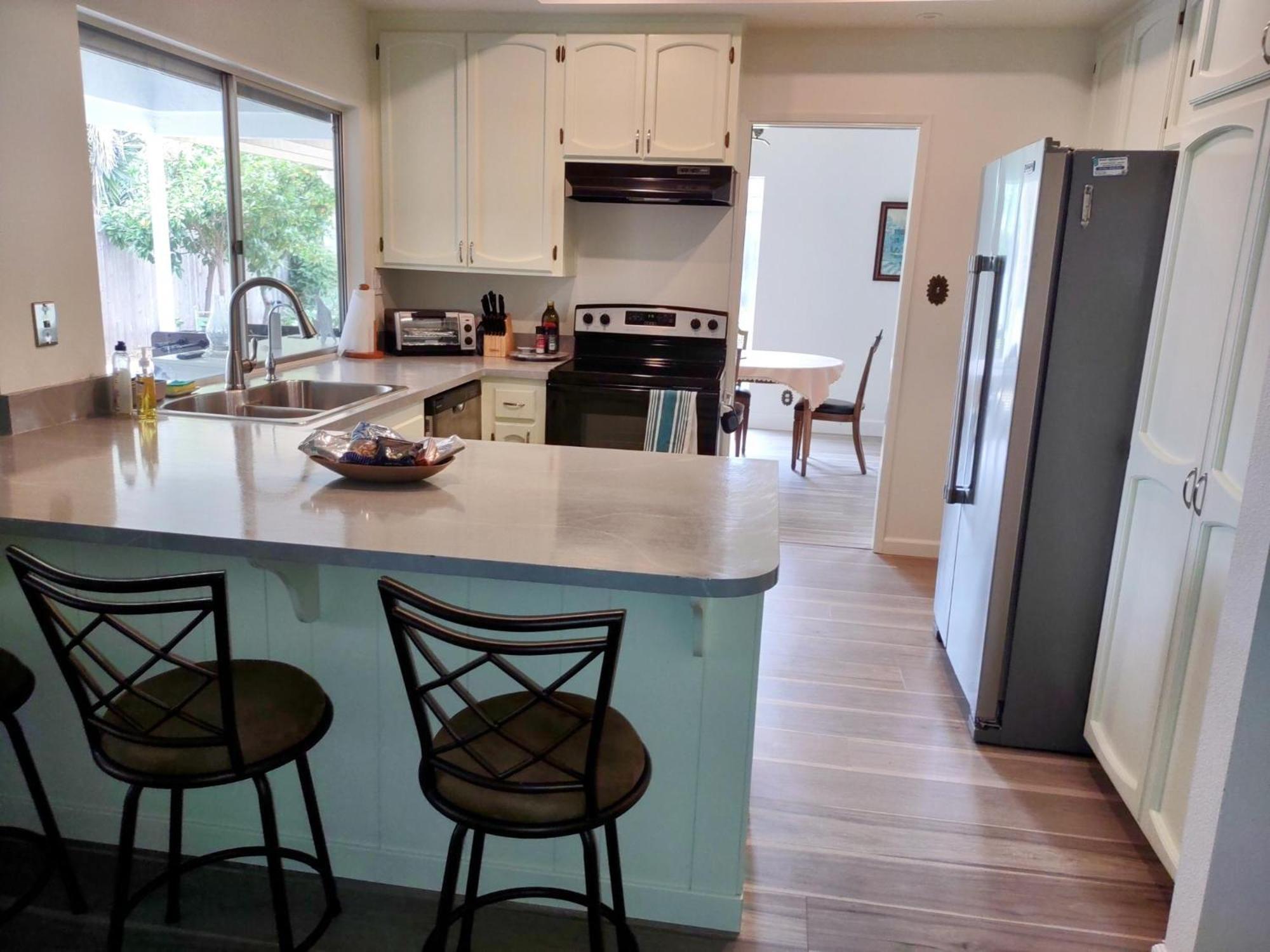 Custom Home - Beach Close/Convenient To Everything Oceanside Exterior photo