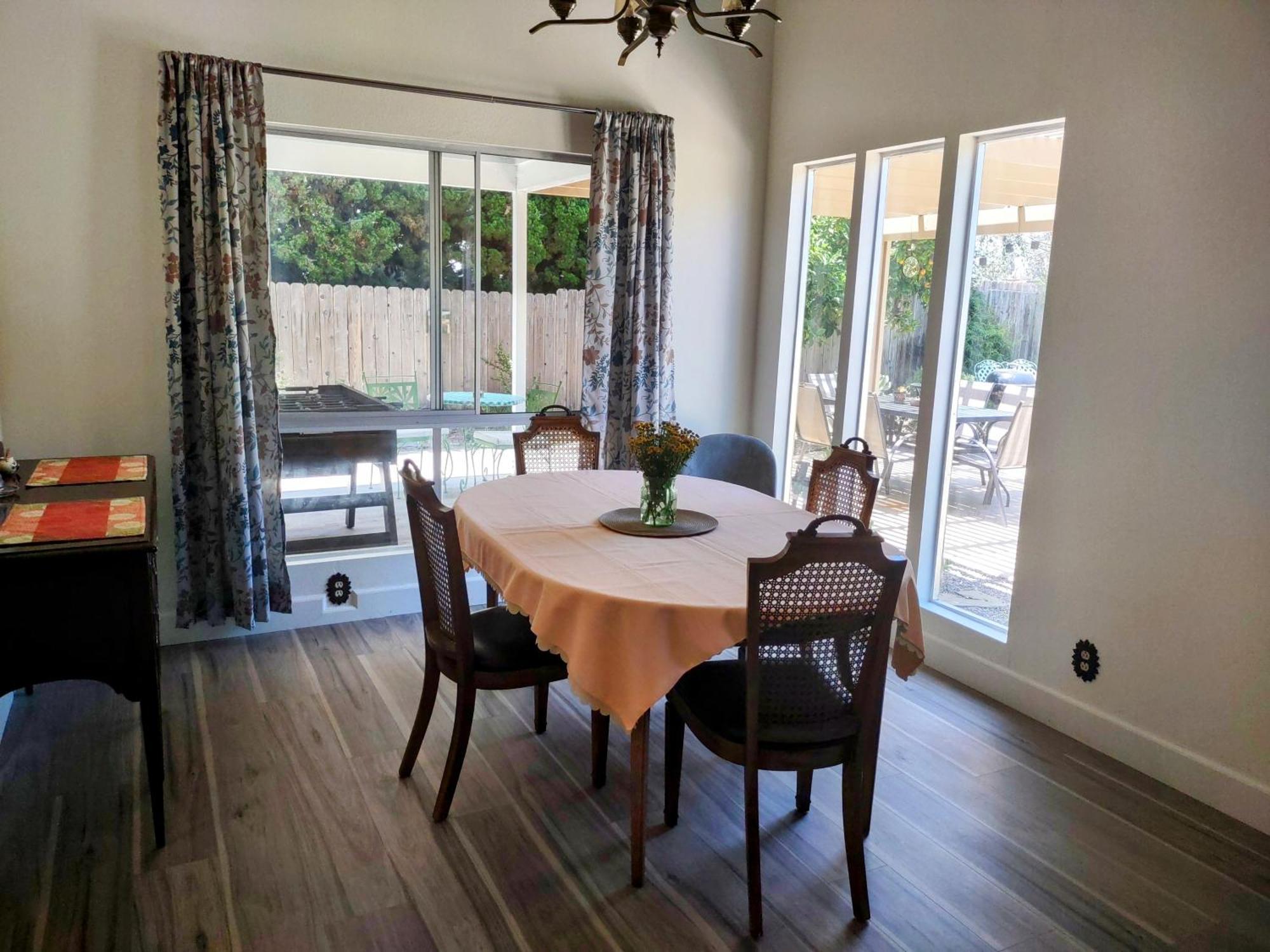 Custom Home - Beach Close/Convenient To Everything Oceanside Exterior photo